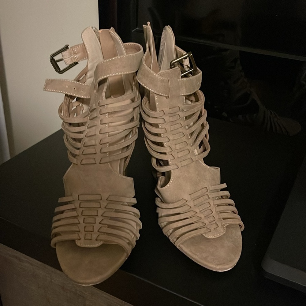 πΈπΈπΈ Dress Sandals πππ - Picture 3 of 7